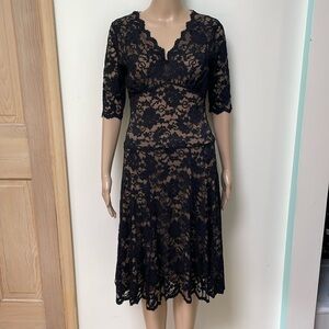 Cabi formal black lace dress size medium short sleeves